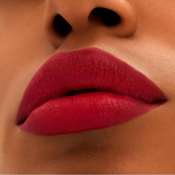 Mac Locked Kiss 24 Hour Lipstick Ruby True Red Brand New in Box Authentic - Picture 4 of 10